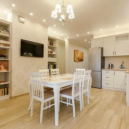 2-Roomed Apartment With Living Room Одесса Экстерьер фото